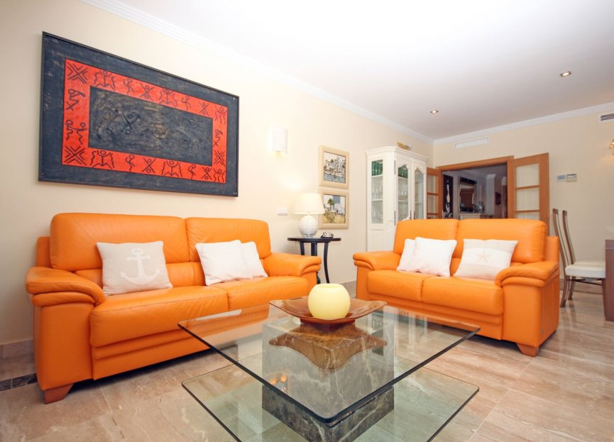 Resale - Apartment - Middle Floor Apartment - Estepona - New Golden Mile