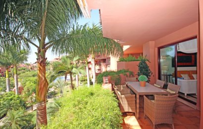 Resale - Apartment - Middle Floor Apartment - Estepona - New Golden Mile