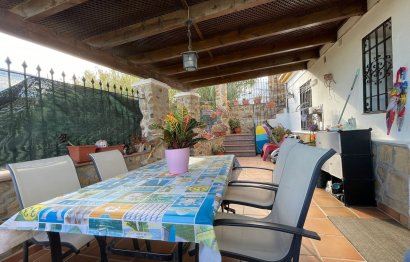 Resale - House - Detached Villa - Estepona - Cancelada