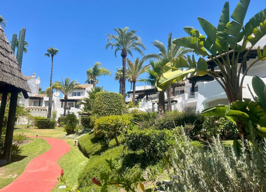 Resale - House - Townhouse - Estepona - Costalita