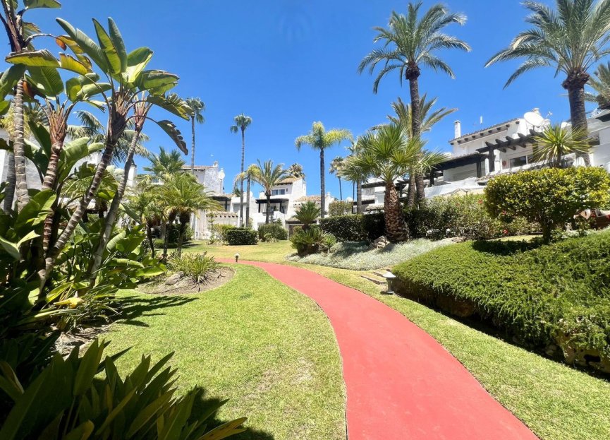 Resale - House - Townhouse - Estepona - Costalita