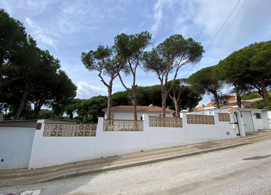 Resale - House - Detached Villa - Marbella - Artola