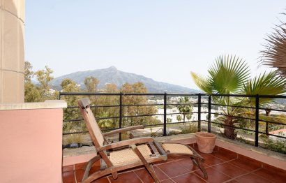 Resale - Apartment - Middle Floor Apartment - Marbella - Nueva Andalucia