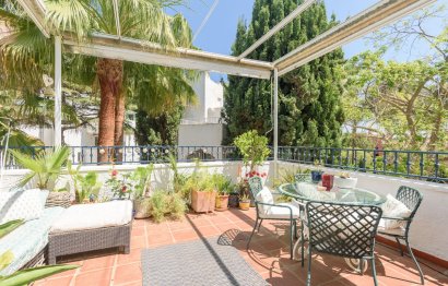 Resale - House - Detached Villa - Marbella - Nueva Andalucia