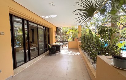 Resale - Apartment - Ground Floor Apartment - Marbella - Puerto Banús