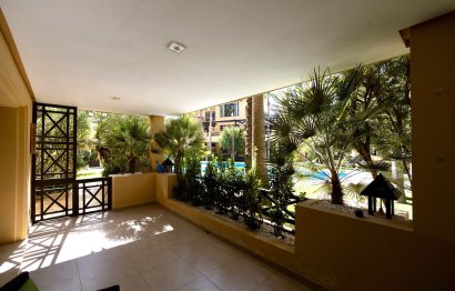 Resale - Apartment - Ground Floor Apartment - Marbella - Puerto Banús