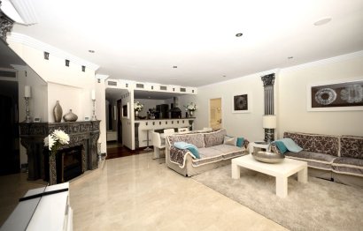 Resale - Apartment - Ground Floor Apartment - Marbella - Puerto Banús