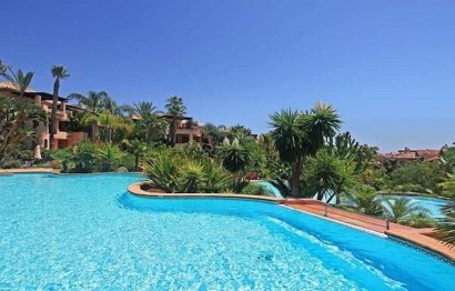 Resale - Apartment - Ground Floor Apartment - Marbella - Sierra Blanca