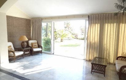 Resale - House - Detached Villa - Estepona - Estepona Centro