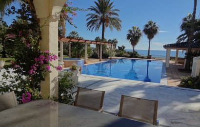 Resale - House - Detached Villa - Estepona - Estepona Centro