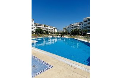 Resale - Apartment - Middle Floor Apartment - Marbella - Puerto Banús