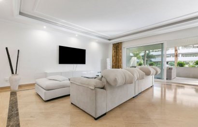 Resale - Apartment - Middle Floor Apartment - Marbella - Nueva Andalucia