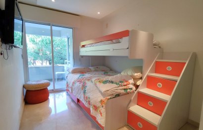 Resale - Apartment - Middle Floor Apartment - Estepona - Estepona Centro