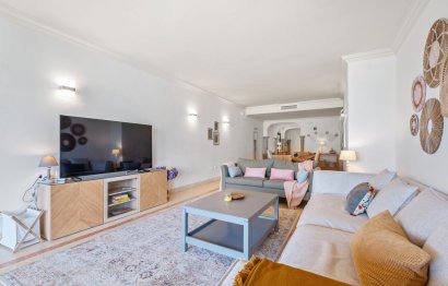 Resale - Apartment - Ground Floor Apartment - Marbella - Nueva Andalucia