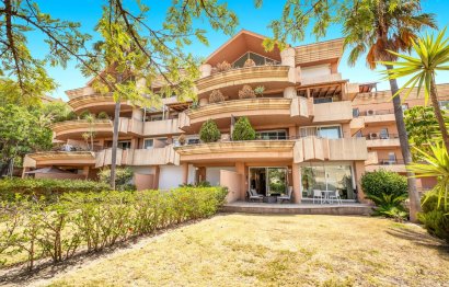 Resale - Apartment - Ground Floor Apartment - Marbella - Nueva Andalucia