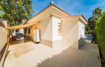 Resale - House - Detached Villa - Benalmádena - Benalmadena Centro