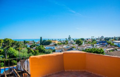 Resale - Apartment - Penthouse - Estepona - Cancelada