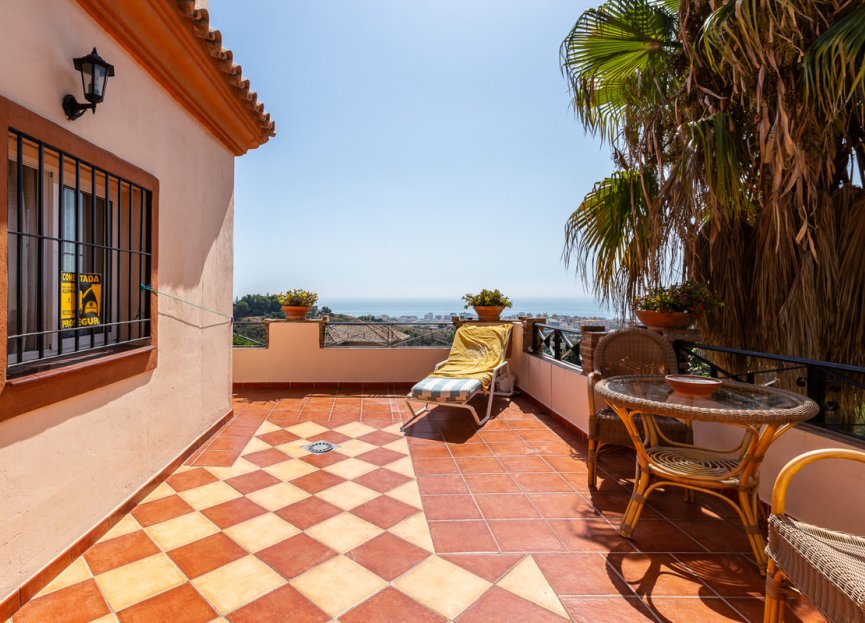 Resale - House - Marbella