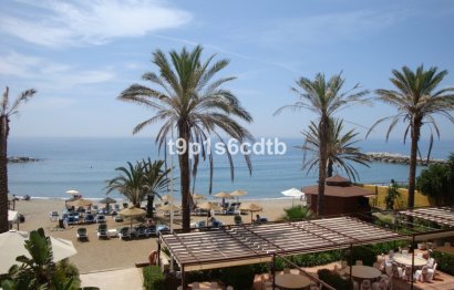 Resale - Apartment - Middle Floor Apartment - Marbella - Puerto Banús