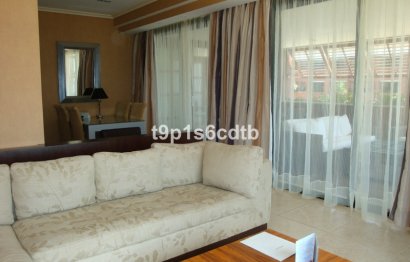 Resale - Apartment - Middle Floor Apartment - Marbella - Puerto Banús