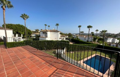 Resale - House - Detached Villa - Marbella - Nueva Andalucia