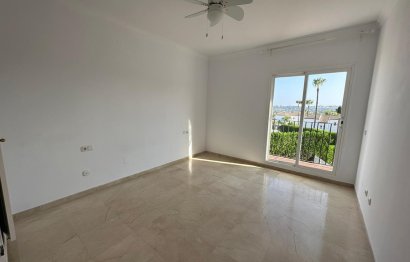 Resale - House - Detached Villa - Marbella - Nueva Andalucia