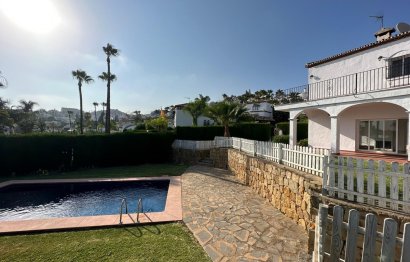 Resale - House - Detached Villa - Marbella - Nueva Andalucia