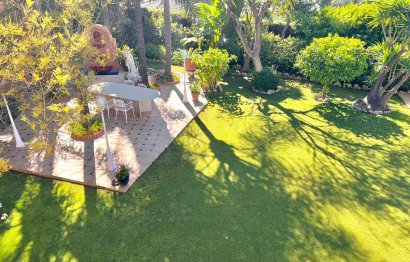 Resale - House - Detached Villa - Marbella - Nueva Andalucia