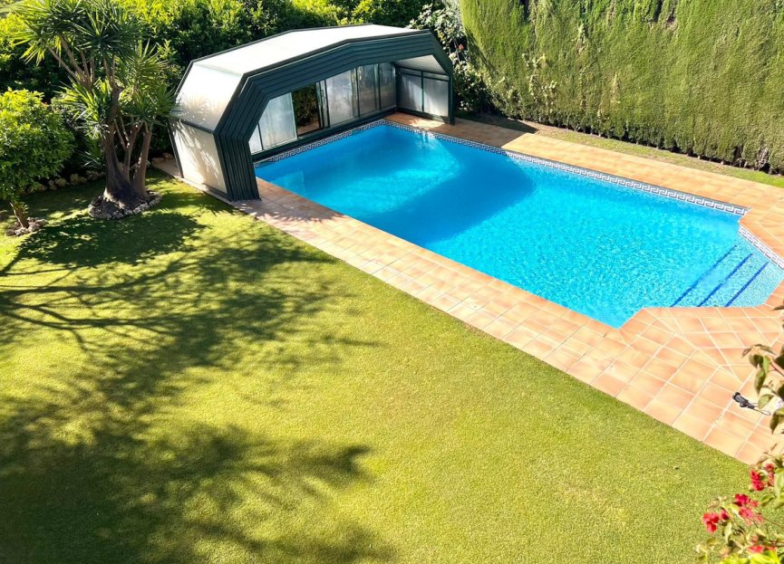 Resale - House - Detached Villa - Marbella - Nueva Andalucia