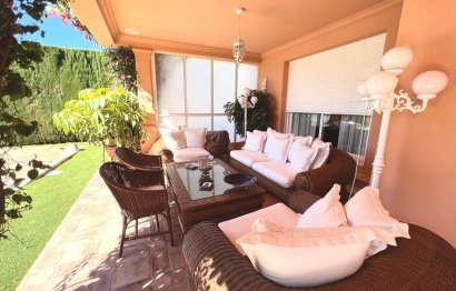 Resale - House - Detached Villa - Marbella - Nueva Andalucia