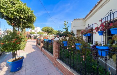 Resale - House - Townhouse - Estepona - Estepona Centro