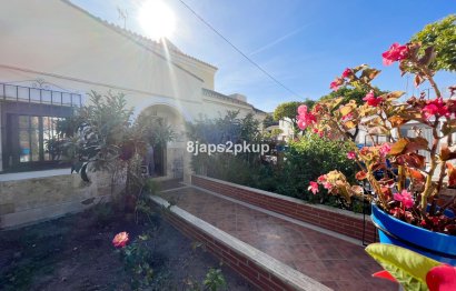 Resale - House - Townhouse - Estepona - Estepona Centro