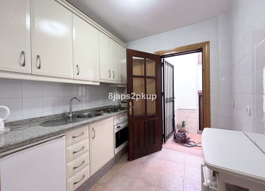 Resale - House - Townhouse - Estepona - Estepona Centro