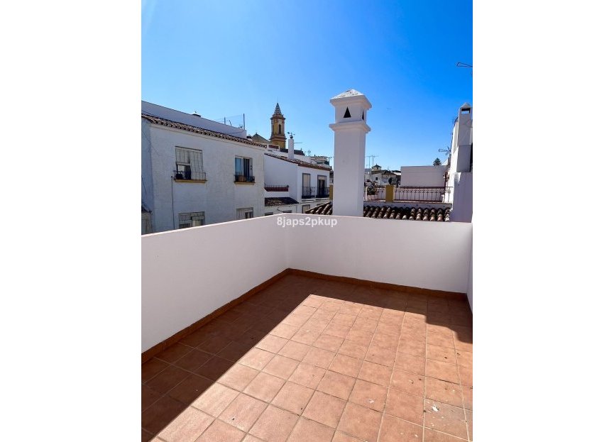 Resale - House - Townhouse - Estepona - Estepona Centro