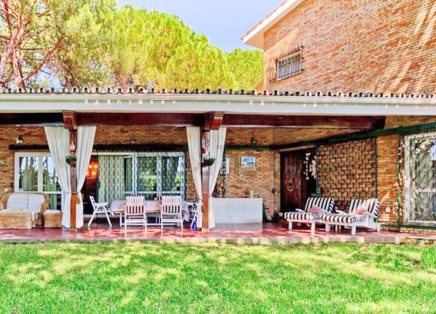 Resale - House - Detached Villa - Marbella - Artola