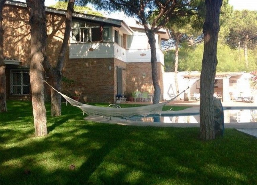 Resale - House - Detached Villa - Marbella - Artola