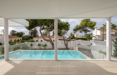 Resale - House - Detached Villa - Marbella - Marbesa