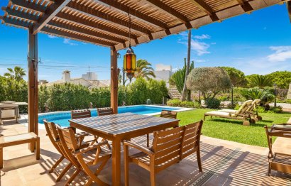 Resale - House - Detached Villa - Marbella - Marbesa