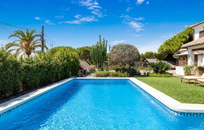 Resale - House - Detached Villa - Marbella - Marbesa