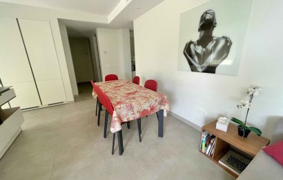 Resale - Apartment - Middle Floor Apartment - Marbella - Puerto Banús