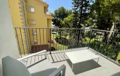 Resale - Apartment - Middle Floor Apartment - Marbella - Puerto Banús