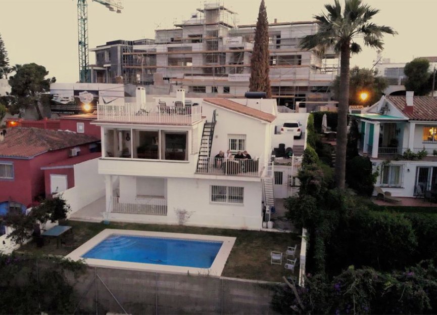 Resale - House - Detached Villa - Marbella - Nueva Andalucia