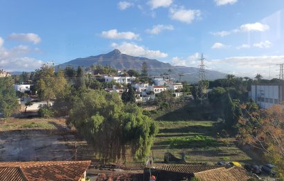 Resale - House - Detached Villa - Marbella - Nueva Andalucia