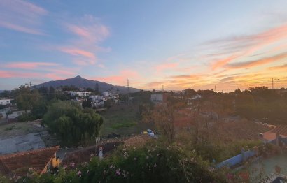 Resale - House - Detached Villa - Marbella - Nueva Andalucia