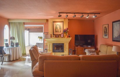 Resale - House - Semi-Detached House - Estepona - Estepona Centro