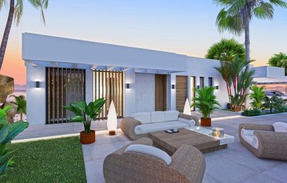 Resale - House - Detached Villa - Estepona - Estepona Centro