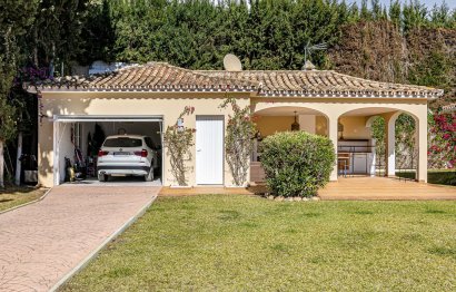 Resale - House - Detached Villa - Marbella - Sierra Blanca