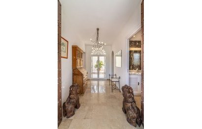 Resale - House - Detached Villa - Marbella - Sierra Blanca