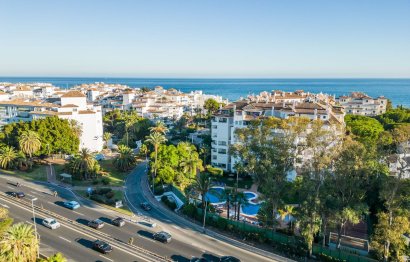 Resale - Apartment - Middle Floor Apartment - Marbella - Nueva Andalucia