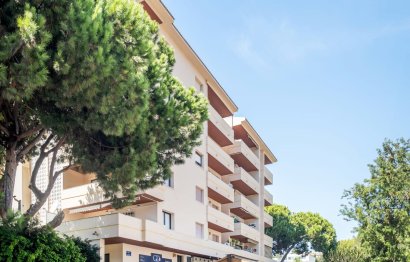 Resale - Apartment - Middle Floor Apartment - Marbella - Nueva Andalucia